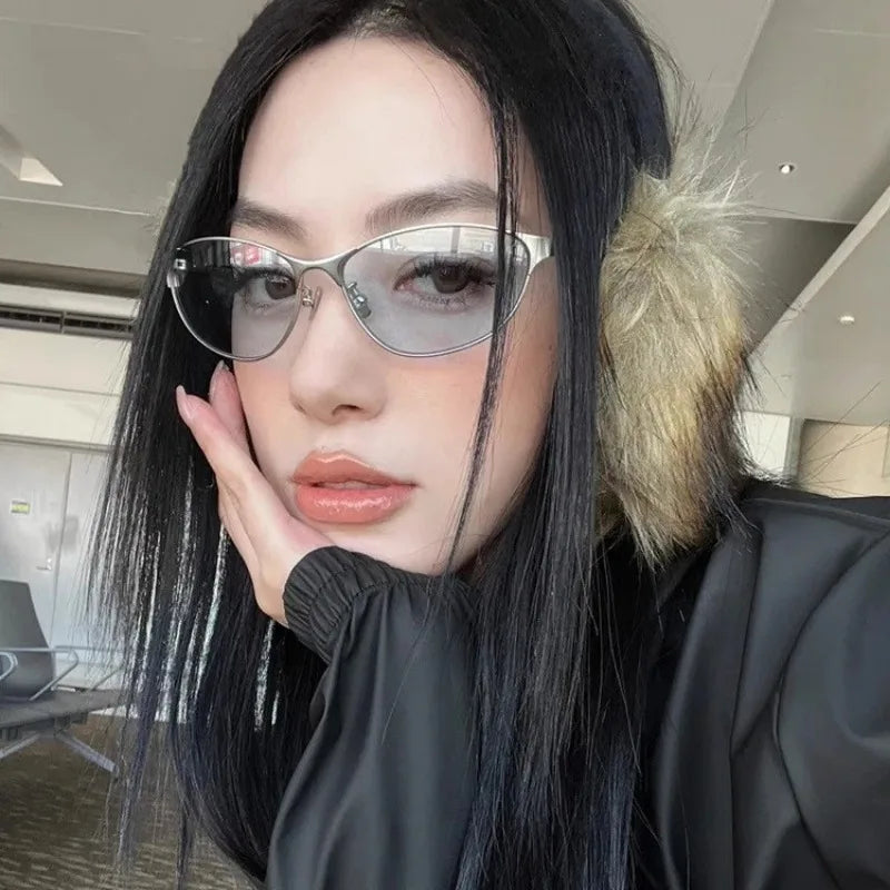 Y2K futuristic spicy girl style niche street style cat eye sunglasses